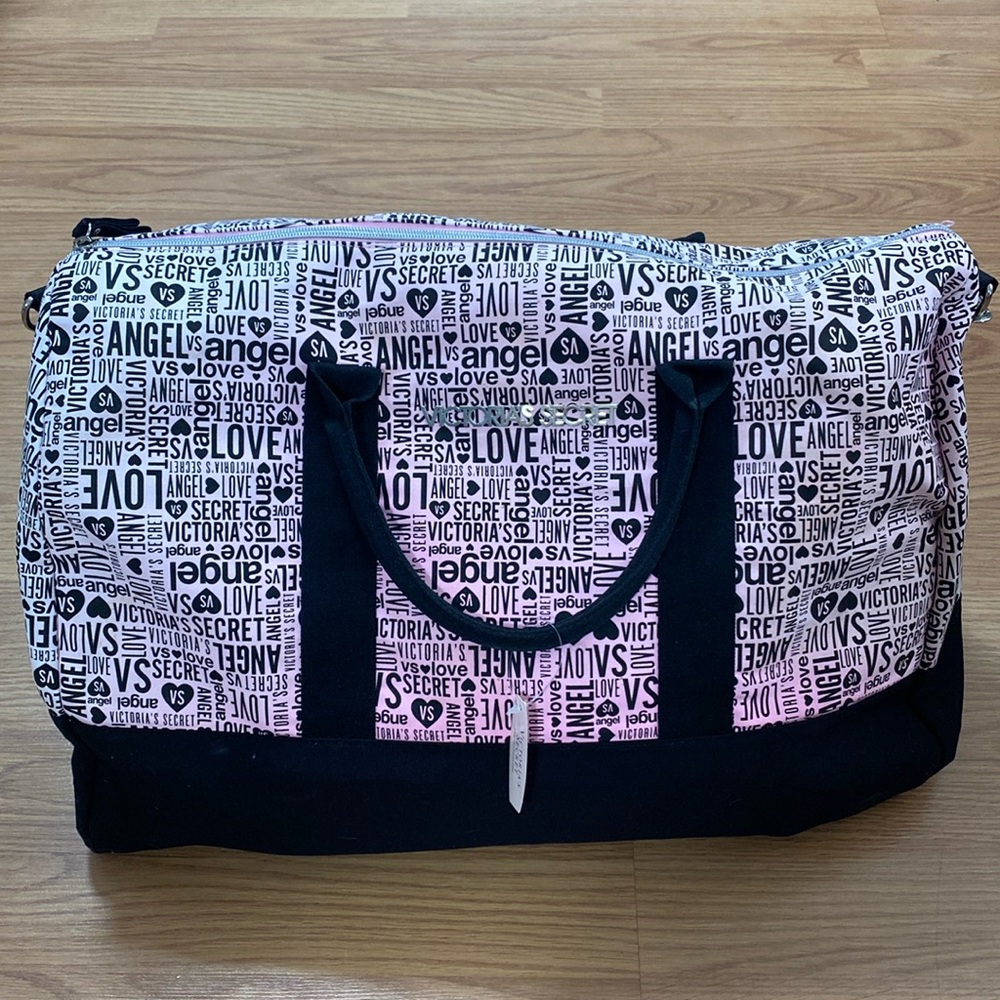 ❤️ Victoria’s Secret Pink and Black Plaid Tote Duffel Bag NWT